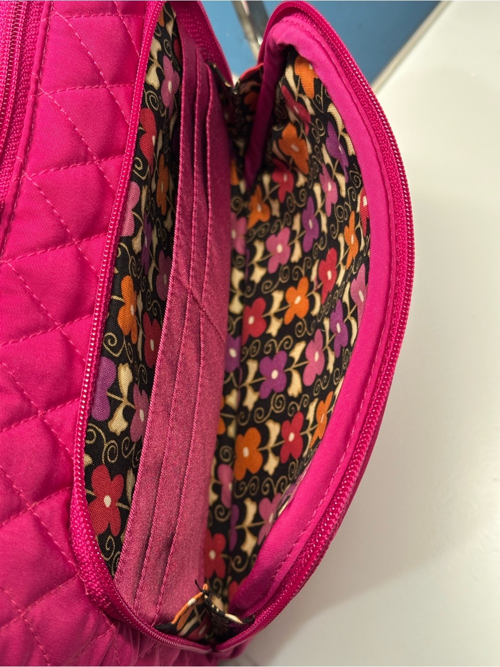 🌹 Vera Bradley Little Hipster Vibrant Fuchsia Quilted Crossbody Bag - Picture 9 of 11